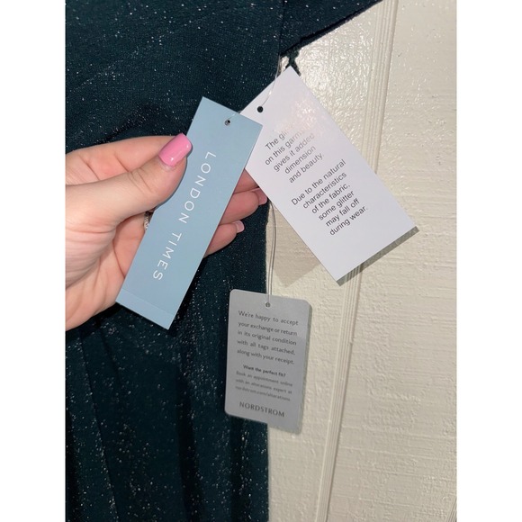 London Times Green Glitter Twist Front Ruffle Hem Cocktail Dress NWT Size 10 - Picture 2 of 5